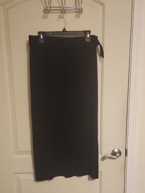 Ann Taylor Black Belted Sweater Maxi Skirt with Attached Belt. Large NWOT